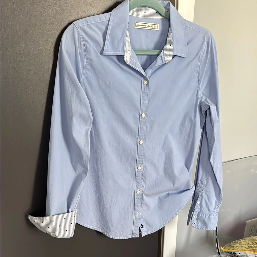 Abercrombie & Fitch Sky Blue Button-Up Shirt Size L•EUC Excellent Used Condition - Picture 8 of 8